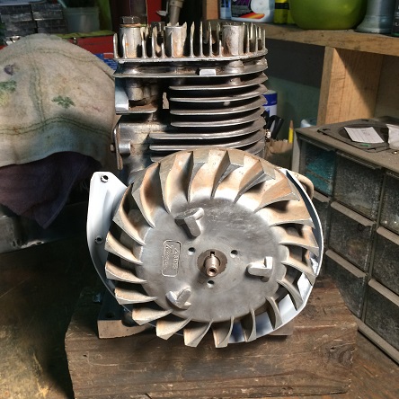 puller to remove small engine flywheel