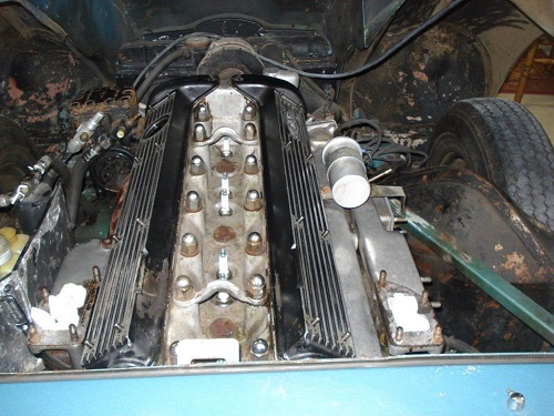 Jaguar XKE twin-cam engine repair