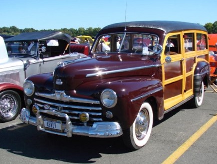 Woody Wagon at classic car show